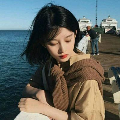 女生海边背影头像 高清意境女神图片图片