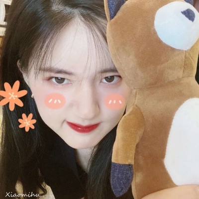高清适合圣诞用的卡通女k歌头像女生图片