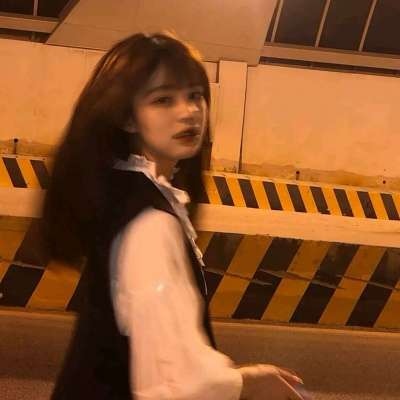 高清好看的真人版头像小刘鸭女生头像图片