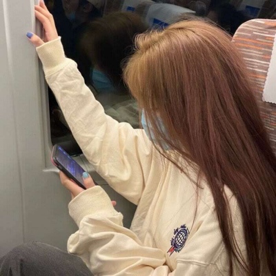 2021年最流行的快手头像有帅气的女生头像吗图片