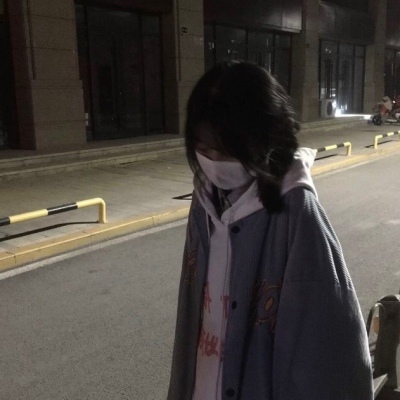 高清2021微信头像分手后的头像女生霸气黑白图片