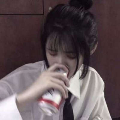 高清好看的唯美插画头像女生图片