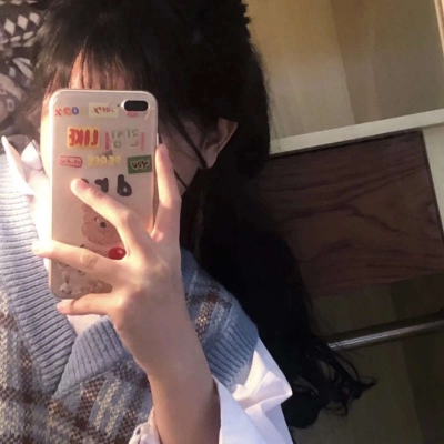 高清好看的唯美插画头像女生图片