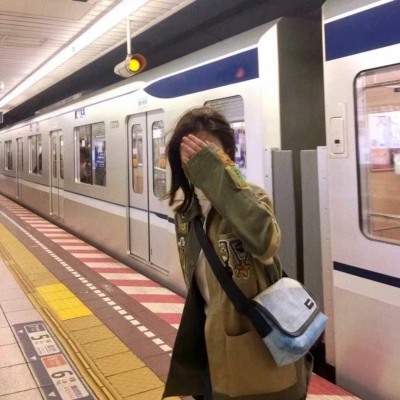 高清好看的头像图片2021最火爆动漫手的头像女生图片