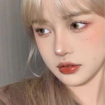 2021微信头像真人长发清新女生头像侧脸图片
