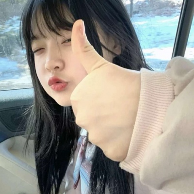2021微信头像真人长发清新女生头像侧脸图片