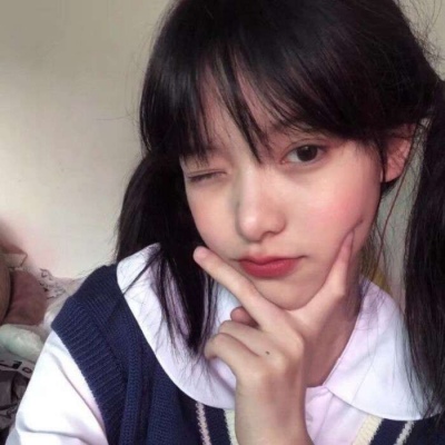 头像图片2021最火爆微笑欧美女生头像图片