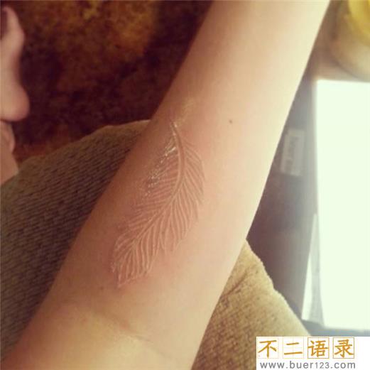 鸽子血纹身前后对比 鸽子血纹身真的会扛不住吗？图片