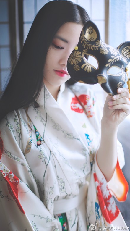 委屈和眼泪的说说心情图片