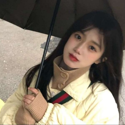 2021最火真人精致小红书女生头像霸气不露脸图片