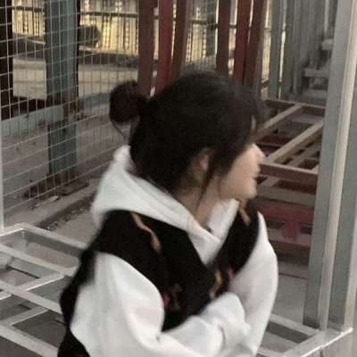 2021年黑白猛男女生头像图片