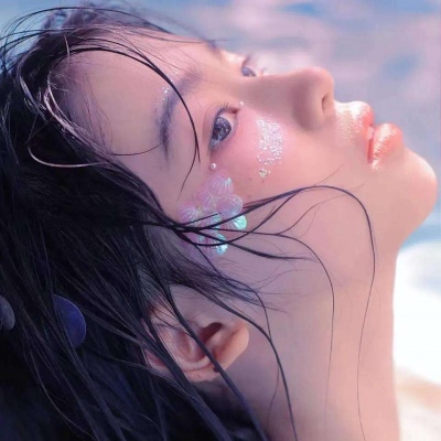 高清好看的2021戴口罩背影头像女生头像图片