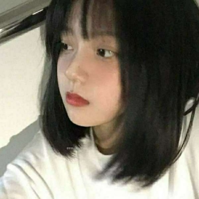2021红衣服小清新头像女生图片