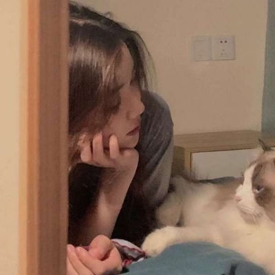 头像图片2021最自然黑白背影动画图片女生头像图片