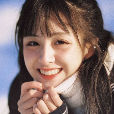 高清好看的高级小众简笔画动态qq头像女生图片