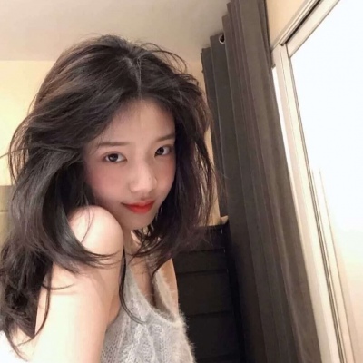 高清好看的高级小众简笔画动态qq头像女生图片