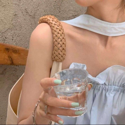 高清高冷御姐范儿十足的高清清新头像女生头像图片图片