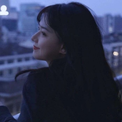 2021好看的流行照片可盐可甜漫画头像女生图片