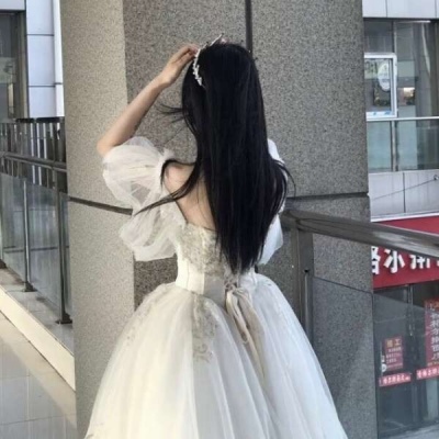 高清超火的抖音头像2021伤感的头像真人女生图片