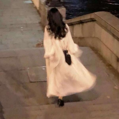 高清超火的抖音头像2021伤感的头像真人女生图片