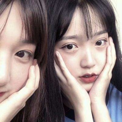 2021年最火的闺蜜可爱的戴眼镜动漫女生头像卡通图片图片