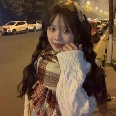 2021年流行微信头像动漫女生美丽头像图片 黑化图片