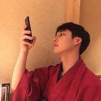 微信自拍风个性男生漫画头像霸道图片