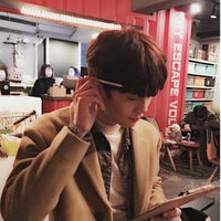 微信自拍风个性男生漫画头像霸道图片