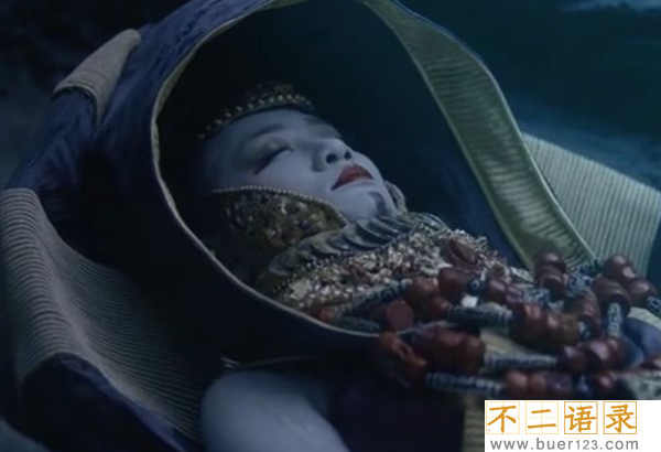 shirley杨的身世之谜,到底是不是精绝女王转世?(长的一模一样)图片