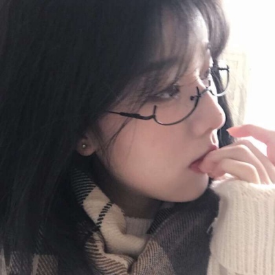 微信头像女生闺密头像霸气带字图片