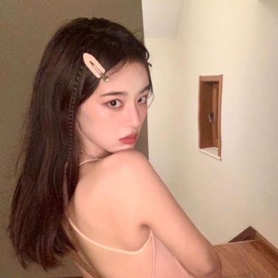 微信头像女生闺密头像霸气带字图片