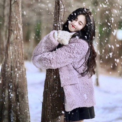 2021最流行的遮脸照片女生头像13图片