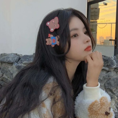高清好看的2021年最流行简单头像图片女生可爱图片