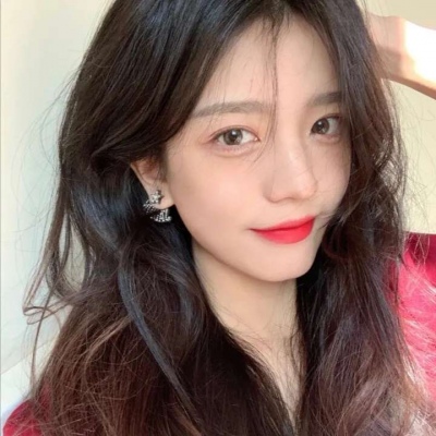 高清好看的2021年最流行简单头像图片女生可爱图片