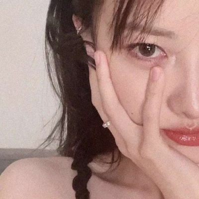 高清好看的2021年最流行简单头像图片女生可爱图片