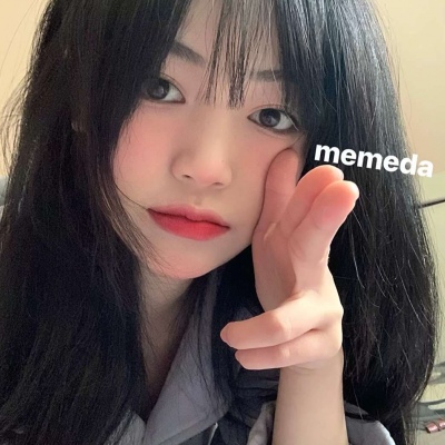 优质好看的2021超火女生头像加白边图片