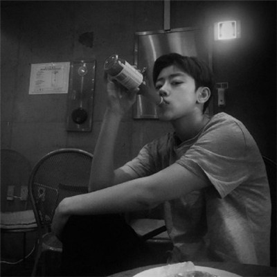 最帅最冷酷的男生多情头像图片