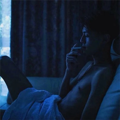 颓废伤感的最好看的男生女生头像图片