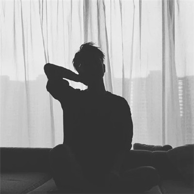 颓废伤感的最好看的男生女生头像图片