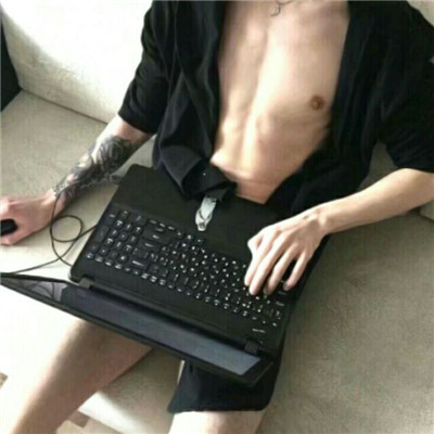 qq头像男生比较恶心的头像图片