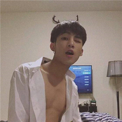 2018qq头像背影蓝色系男生头像图片