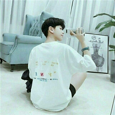菱形男生头像图片