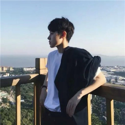 2018qq头像半身男生衬衫图片
