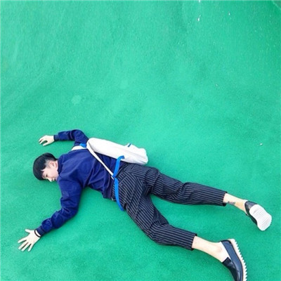 孤独伤感古风男生侧颜qq头像图片