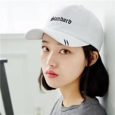 qq头像外国小女生萌图片