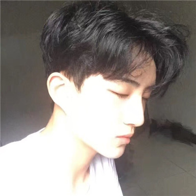 帅气头像蓝色男生清新头像图片