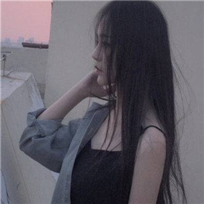 简单大气女生头像女生图片