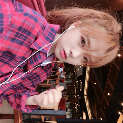 森系复古文艺女生头像图片