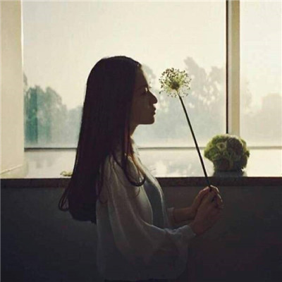 qq女生闺密头像背影图片