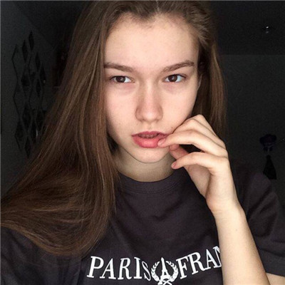 男生暗恋女生的qq头像图片